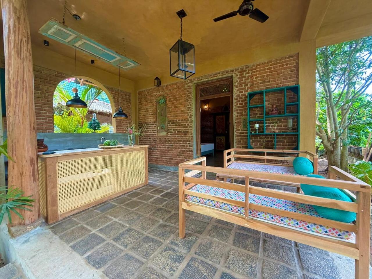 Villa Ovita Talpe Exterior photo